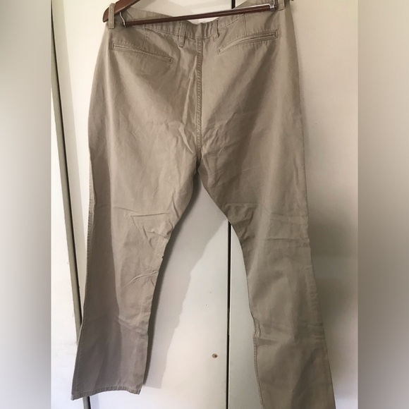 2 pair for 20$ in a bundle, I’ll accept! Gap khakis tan good condition - Picture 3 of 3